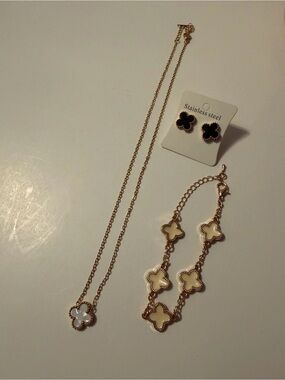 Clover Fashion Jewellery Bundle NWOT